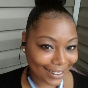 Meet your Posher, Gloria